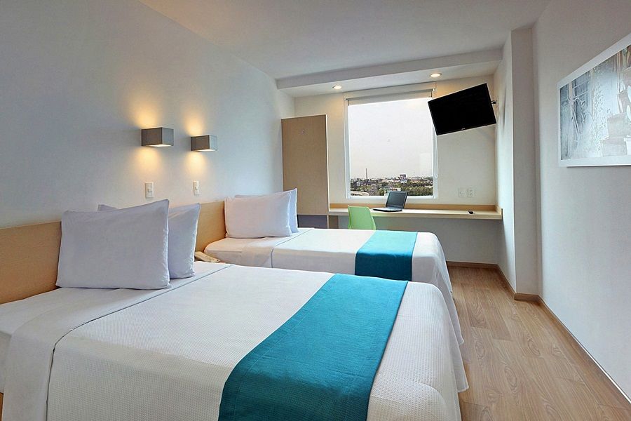 One Puebla Angelopolis Periferico Hotell Exteriör bild