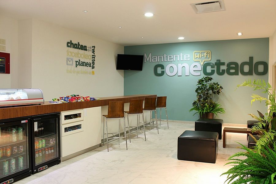 One Puebla Angelopolis Periferico Hotell Exteriör bild